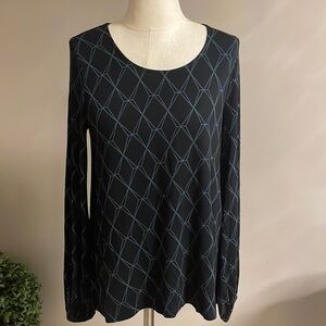 SOMA SO SOFT LONG SLEEVE STRETCH TOP size Small black w/ geometric green design